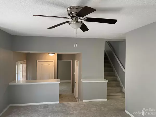 Gastonia, NC 28054,1621 Rolling Meadow LN