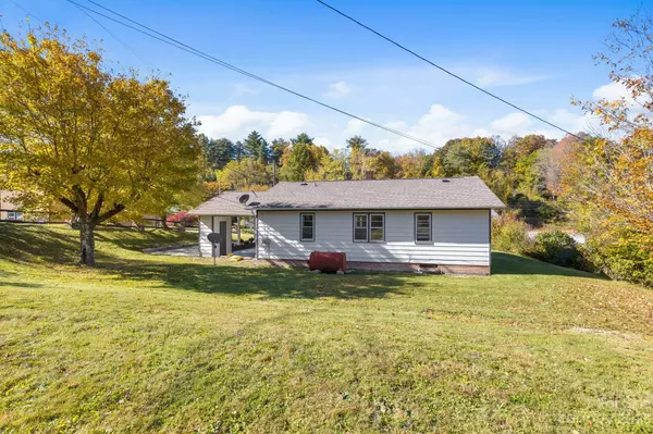 Spruce Pine, NC 28777,501 Altapass HWY