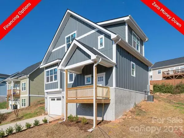 222 Oak Meadow LN, Asheville, NC 28804