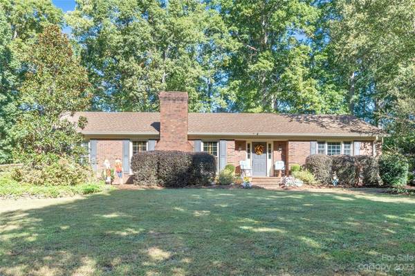 12015 Sam Black RD, Midland, NC 28107