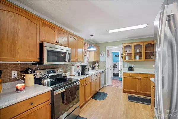 Hendersonville, NC 28792,205 Sunrise Ridge DR