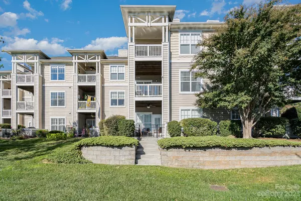 Cornelius, NC 28031,18742 Nautical DR #202