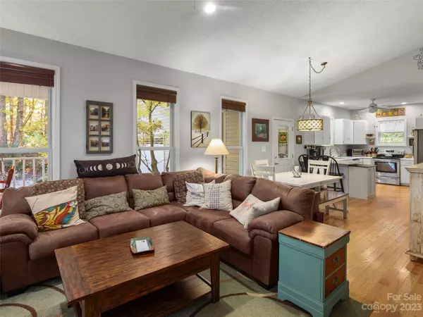 Flat Rock, NC 28731,4 Summer Savory CT