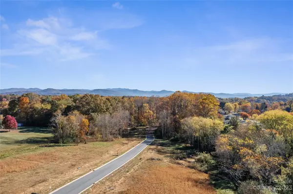 Asheville, NC 28806,25 Scott Meadows DR