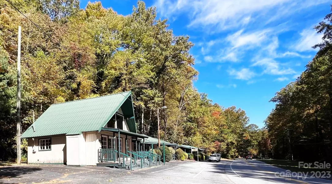 2400 & 2414 Memorial HWY, Lake Lure, NC 28746