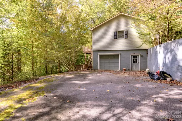Lenoir, NC 28645,1555 Indian Hills DR