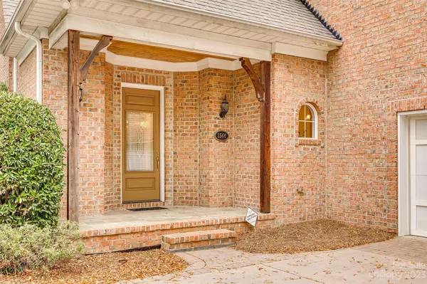 Charlotte, NC 28226,2544 Olde White LN