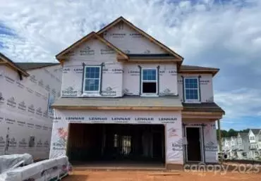 Fort Mill, SC 29715,268 Runner Stone LN