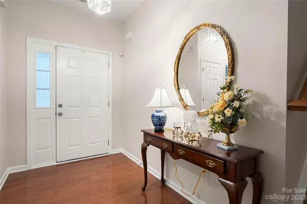 Lake Wylie, SC 29710,417 Elizabeth Valley LN