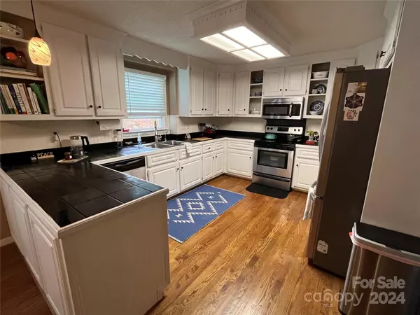 Simpsonville, SC 29680,201 Torrey CT