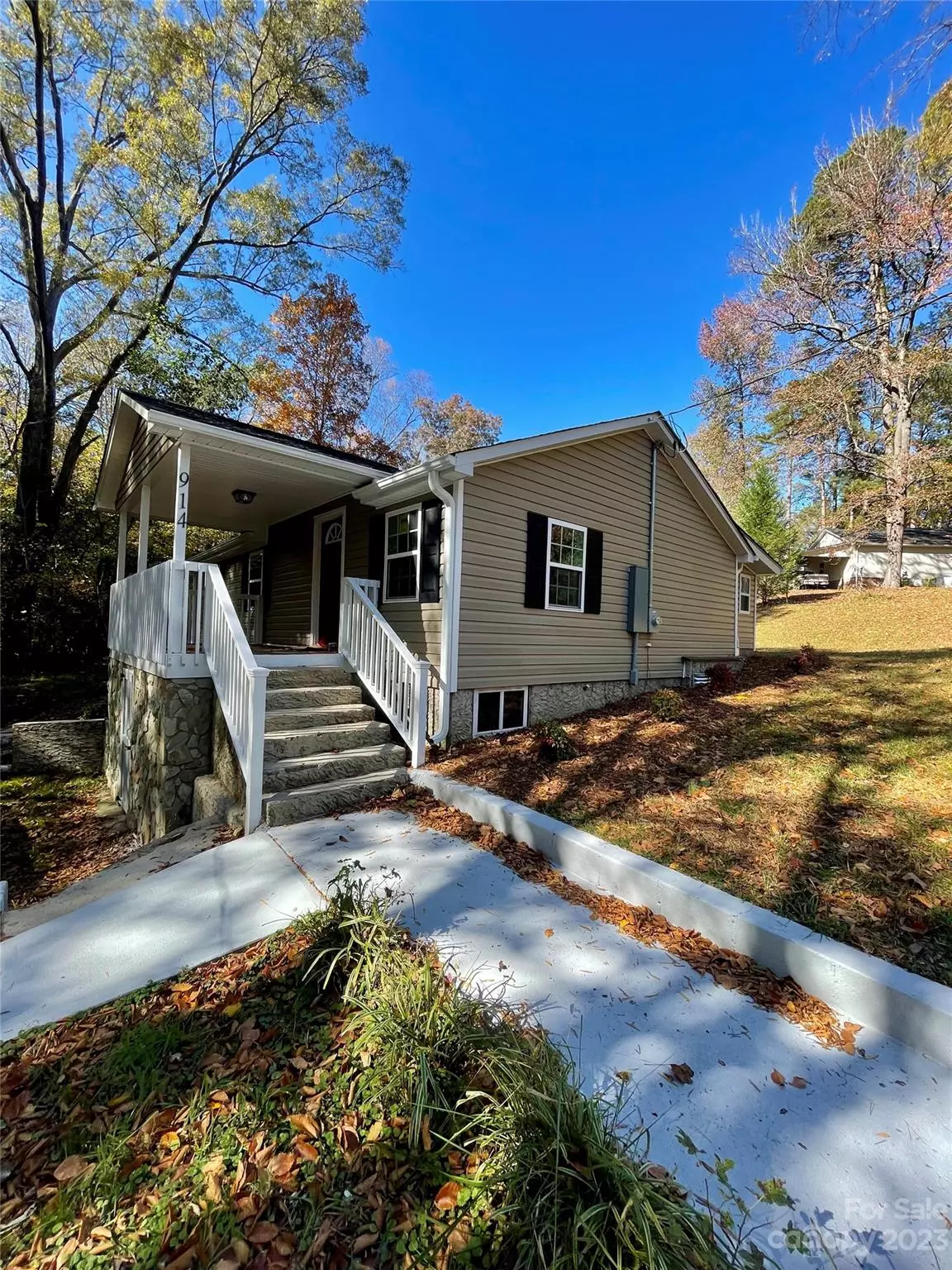 Spencer, NC 28159,914 Carolina AVE