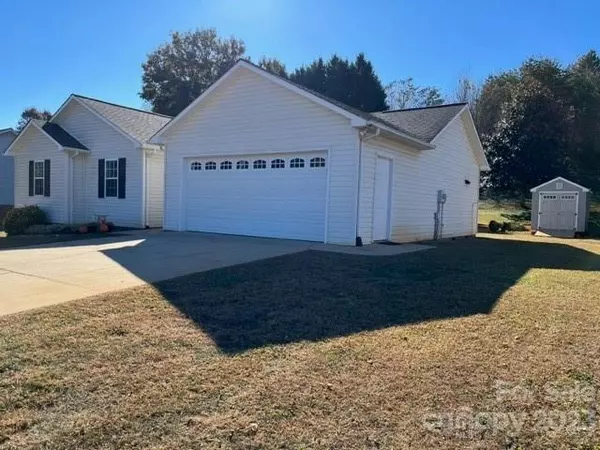 Hudson, NC 28638,118 Freshfield DR