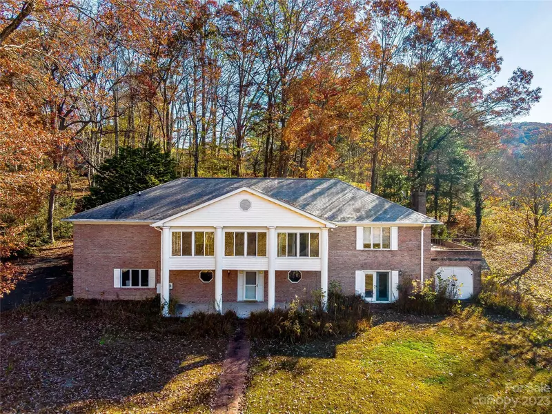 2073 Glen Cannon DR, Pisgah Forest, NC 28768