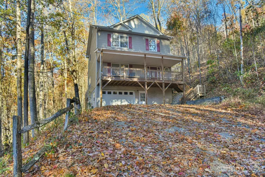 1133 Utah Mountain RD, Waynesville, NC 28785