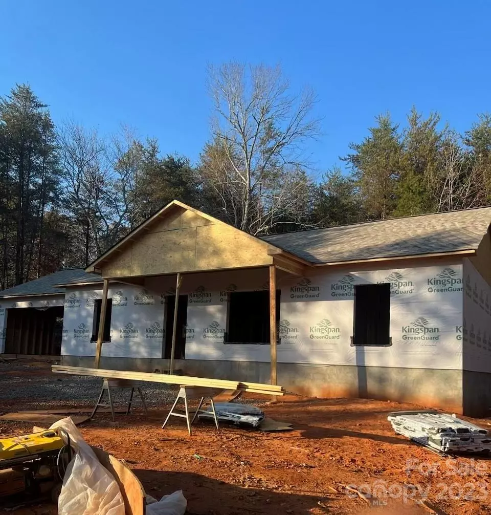 Mill Spring, NC 28756,873 Bill Collins RD