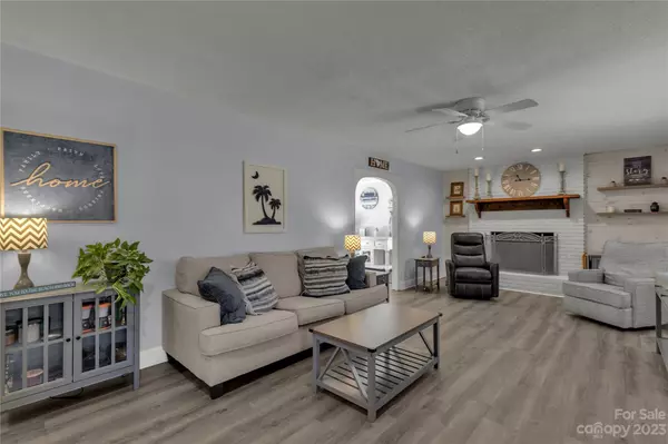 Sharon, SC 29742,4401 Hoodtown RD