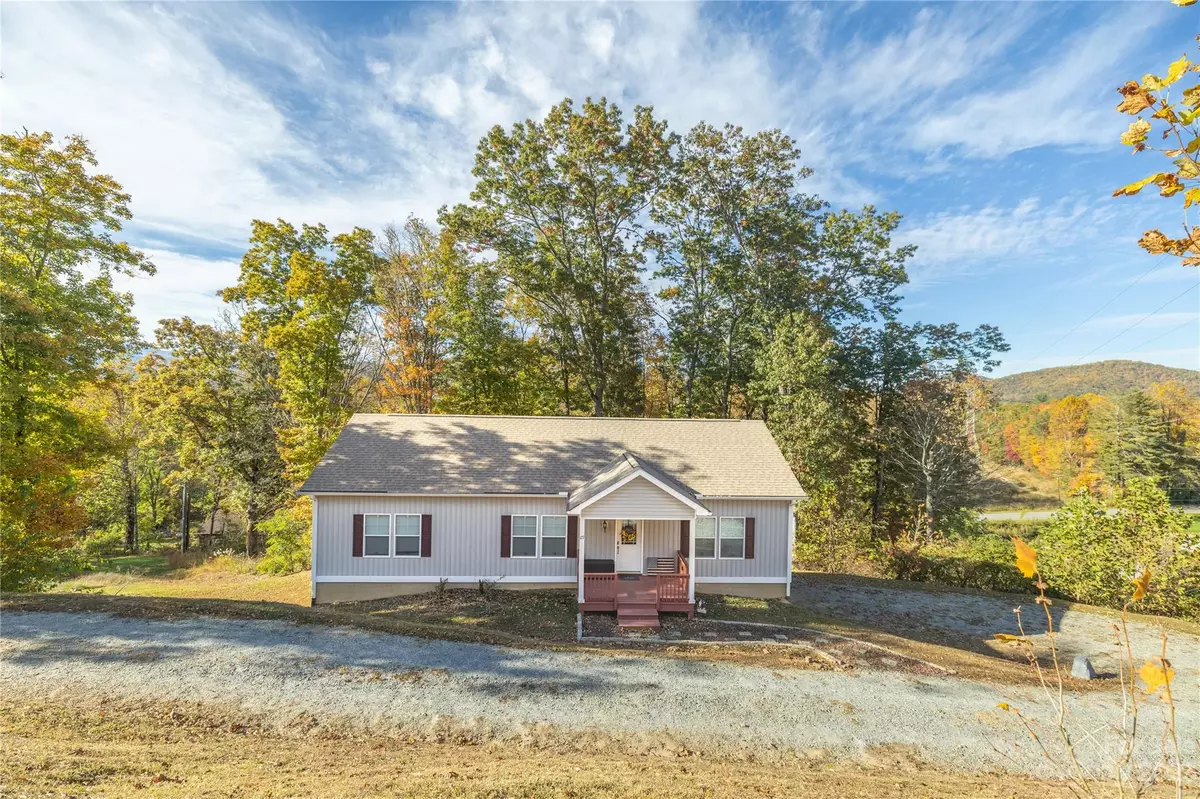 Mills River, NC 28759,127 Cairens Ridge DR