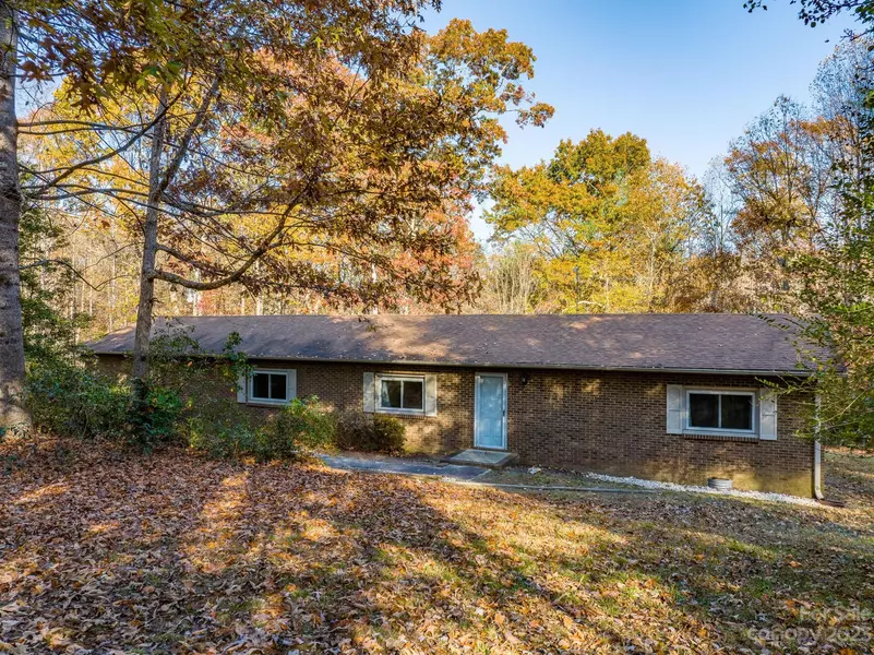 2652 Wildlife RD, Vale, NC 28168