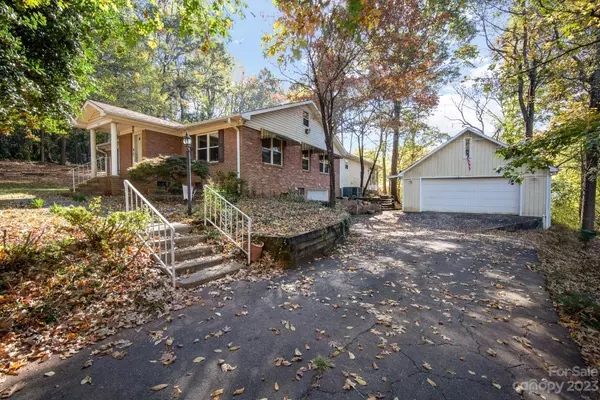 8840 Sharonbrook DR, Charlotte, NC 28210