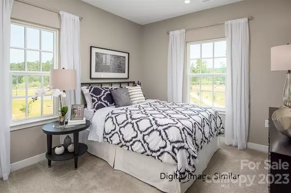 Stallings, NC 28104,2933 Matthews Indian Trail RD #1002B