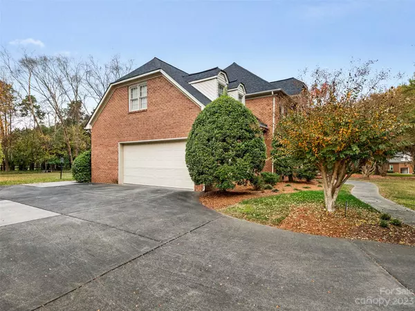 Charlotte, NC 28210,9341 Penshurst TRCE