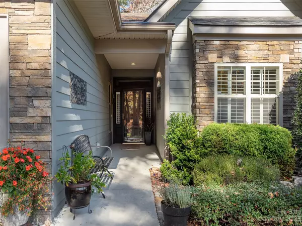 Hendersonville, NC 28791,42 Winding Trail DR