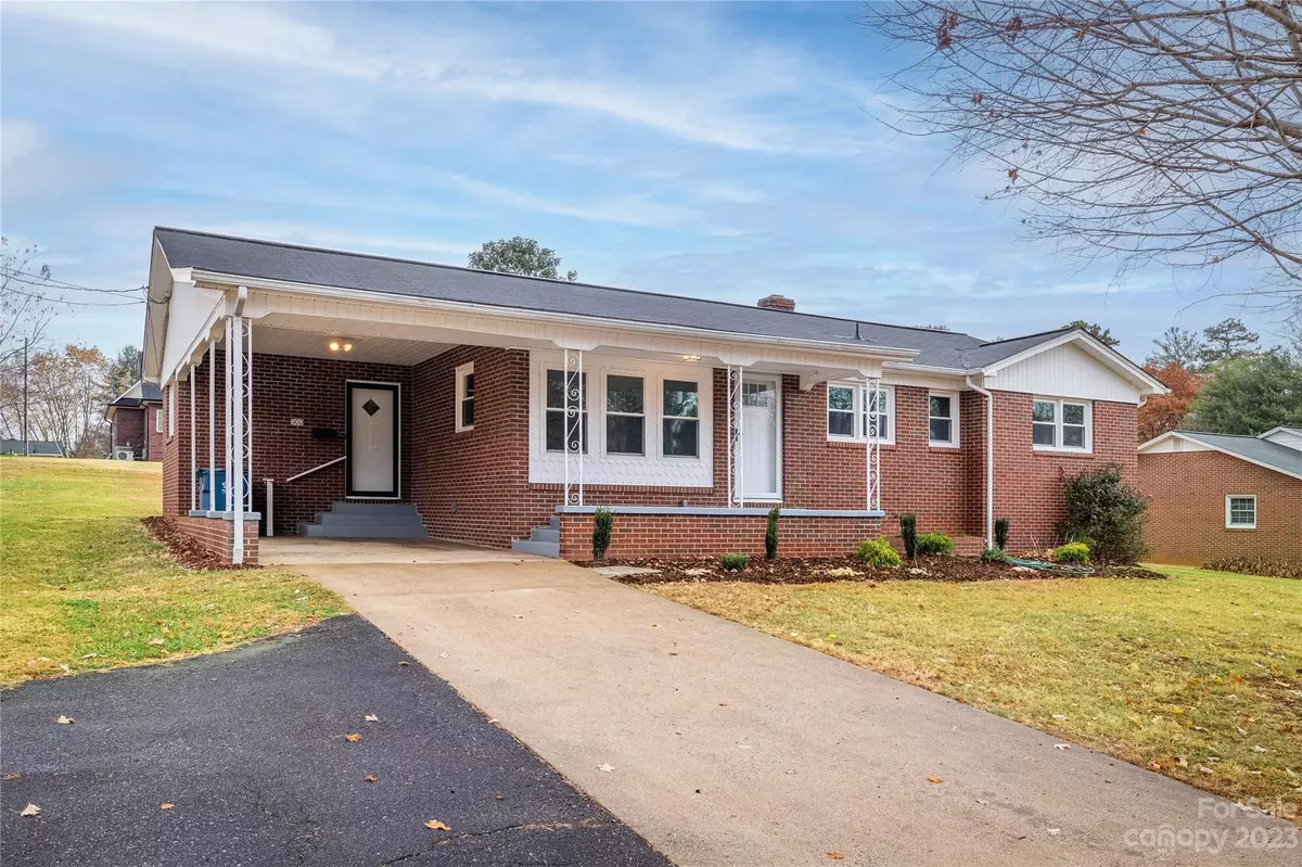 Valdese, NC 28690,900 Church ST NW