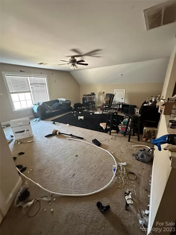 Cameron, NC 28326,131 Revolutionary RD