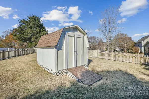 Harrisburg, NC 28075,8252 Deer DR