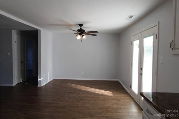 Hickory, NC 28601,2710 25th AVE NE