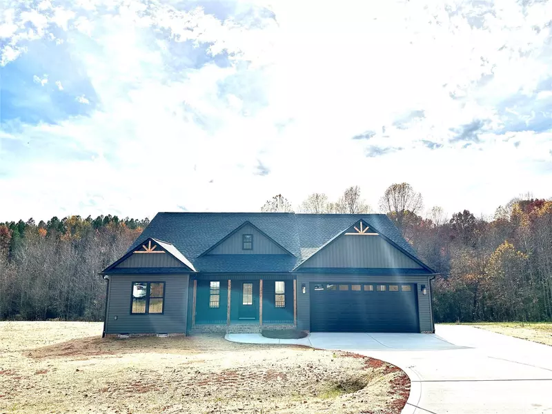 3491 Storybrook LN, Sherrills Ford, NC 28673