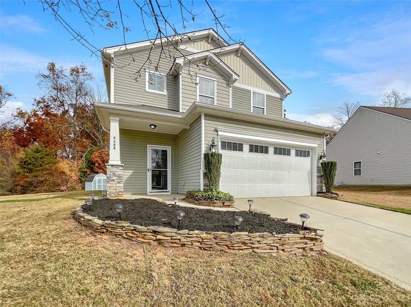 7126 Bear Grass LN, Charlotte, NC 28227