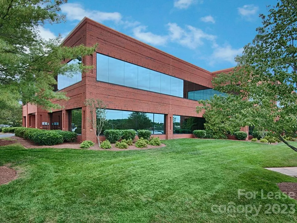 Asheville, NC 28806,1200 Ridgefield BLVD #230