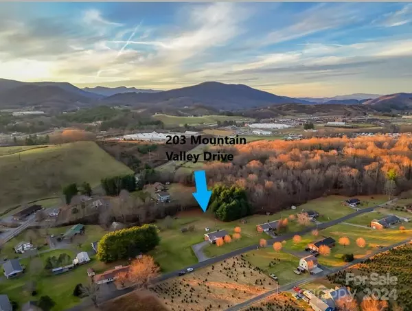 West Jefferson, NC 28694,203 Mountain Valley DR