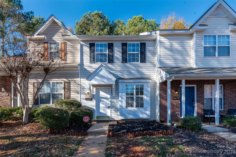 9509 Terrier WAY, Charlotte, NC 28269