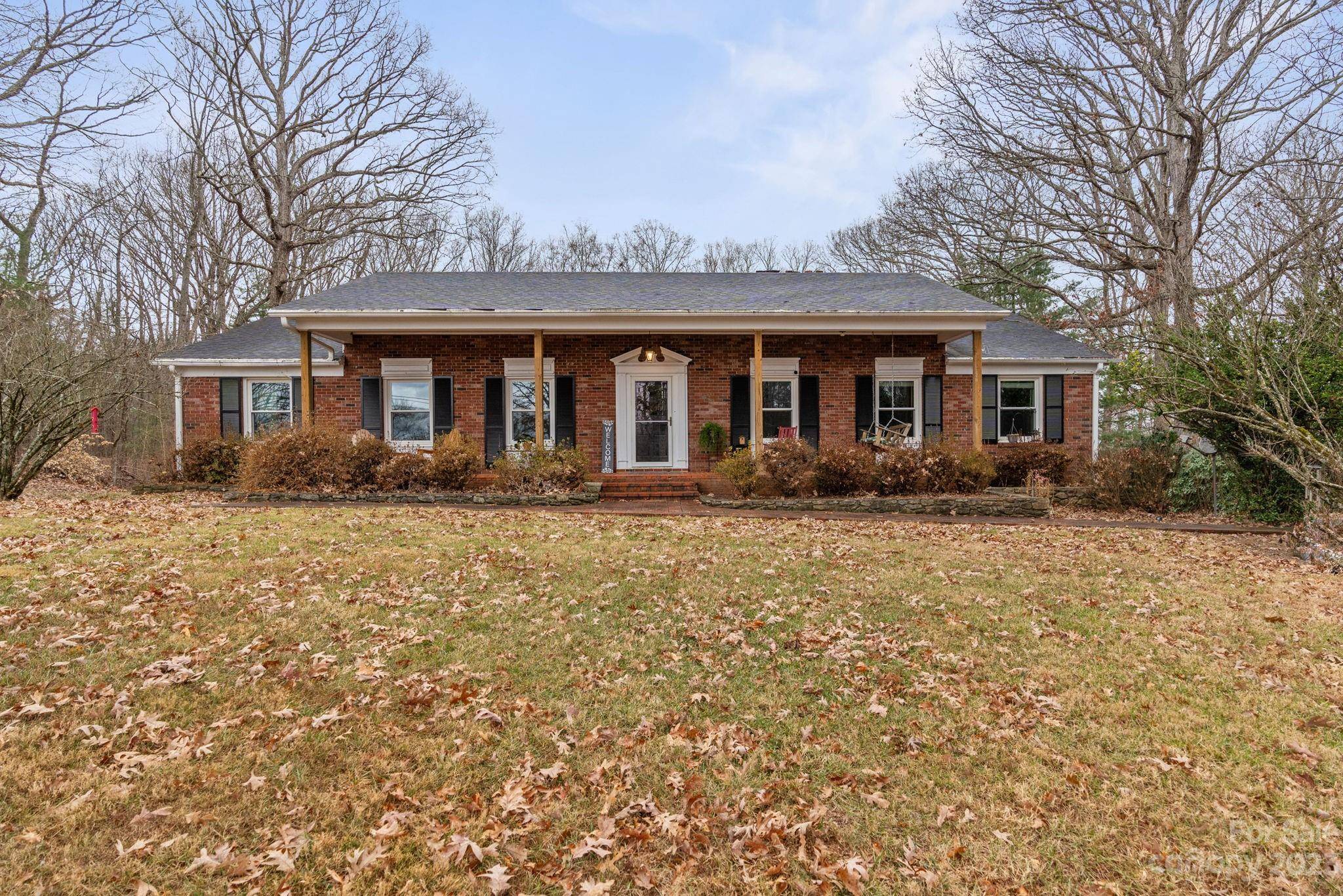 250 Mount Carmel RD, Asheville, NC 28806