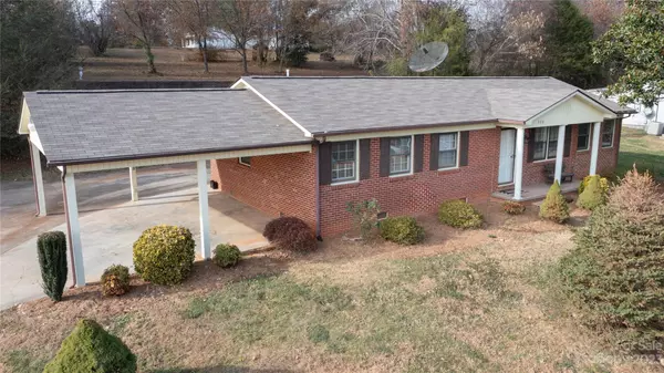 Morganton, NC 28655,334 Crawley DR