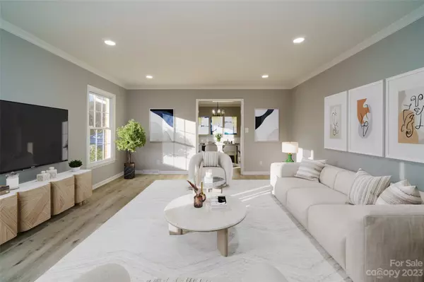 Gastonia, NC 28056,2222 Kings DR