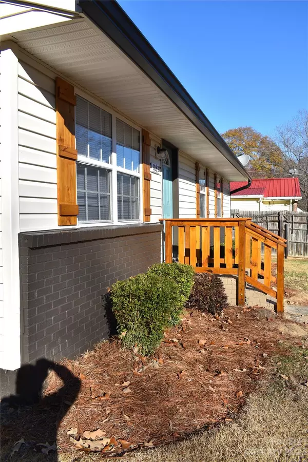 Gastonia, NC 28054,1063 Parkview DR