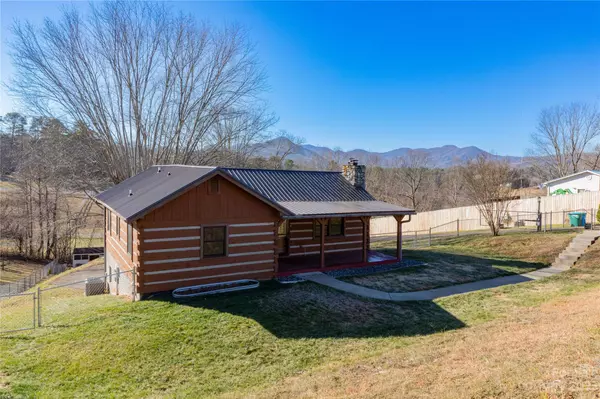 Leicester, NC 28748,106 Gibbs RD