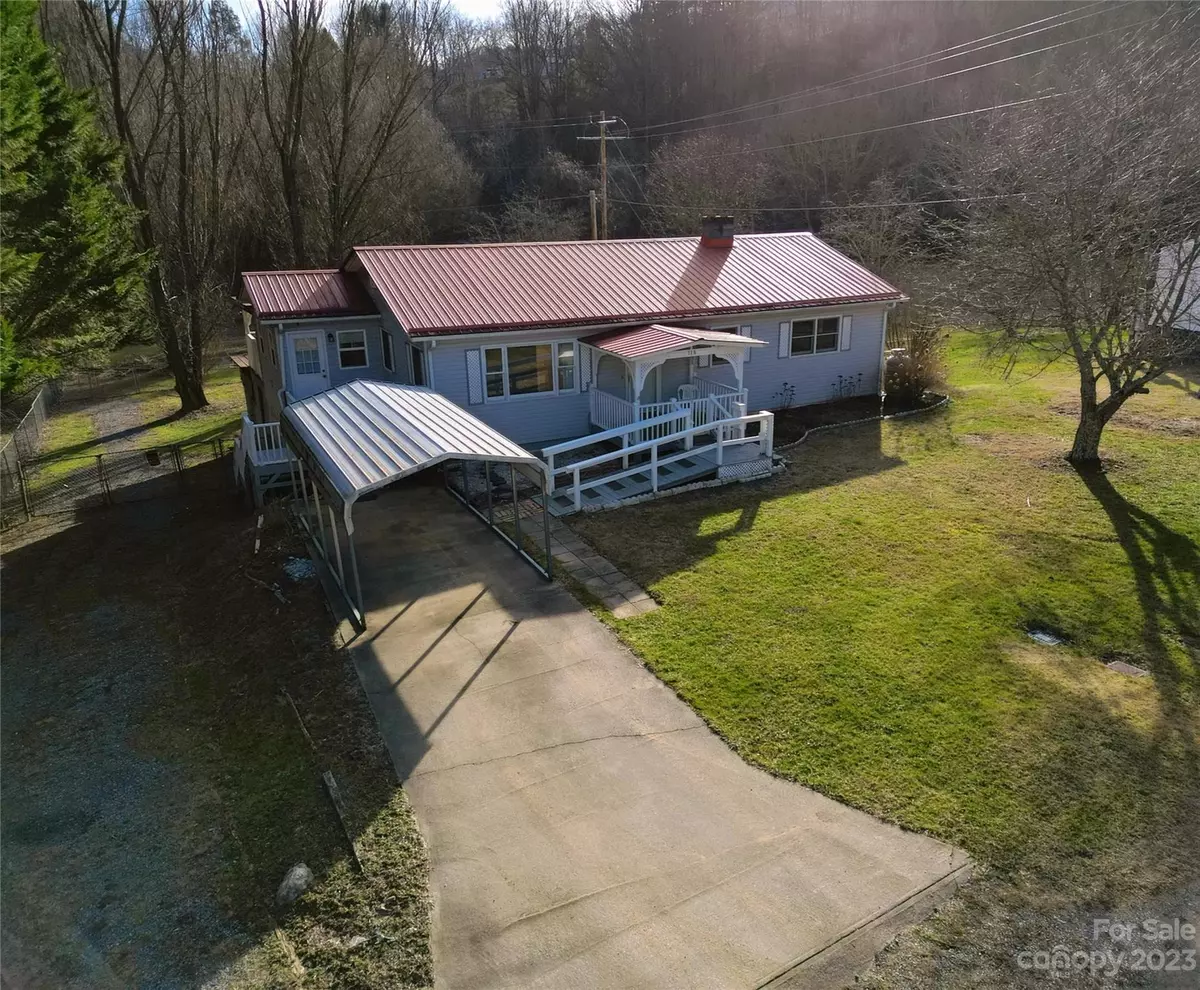 Waynesville, NC 28785,116 Elderberry LN