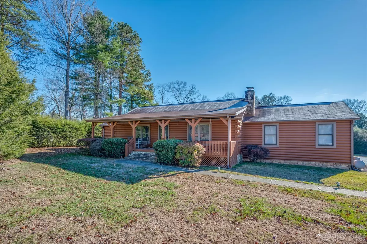 Flat Rock, NC 28731,42 Pine Tree LN