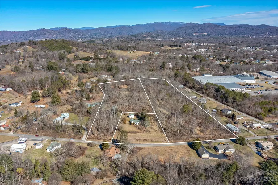 815 Emma RD, Asheville, NC 28806