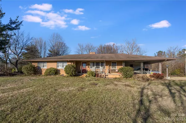 853 Holly Ridge RD, Blacksburg, SC 29702