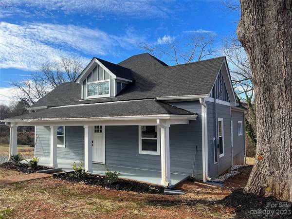 440 Caldwell AVE, Newton, NC 28658