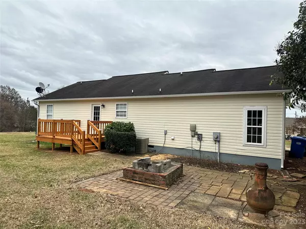 Troutman, NC 28166,135 Garden ST