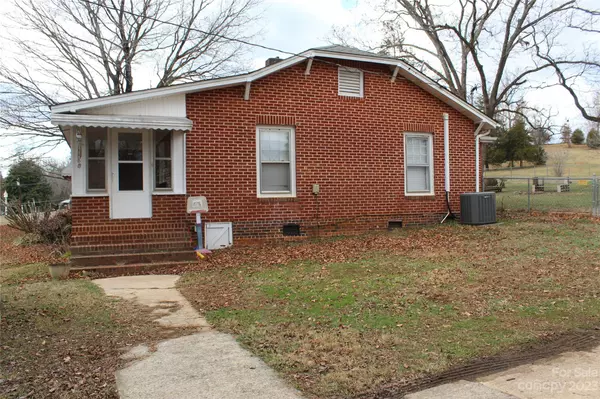 Bostic, NC 28018,280 Bostic Yard RD