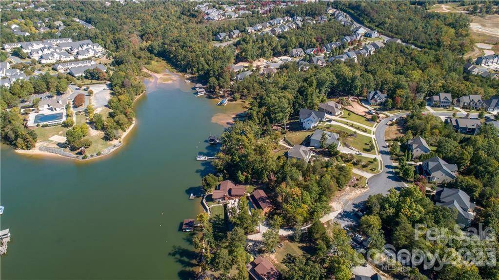 353 Calming WAY, Tega Cay, SC 29708