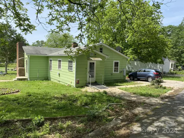 152 J E Morrow ST, Forest City, NC 28043