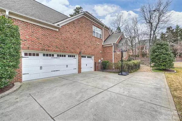 Charlotte, NC 28278,13633 Glen Abbey DR